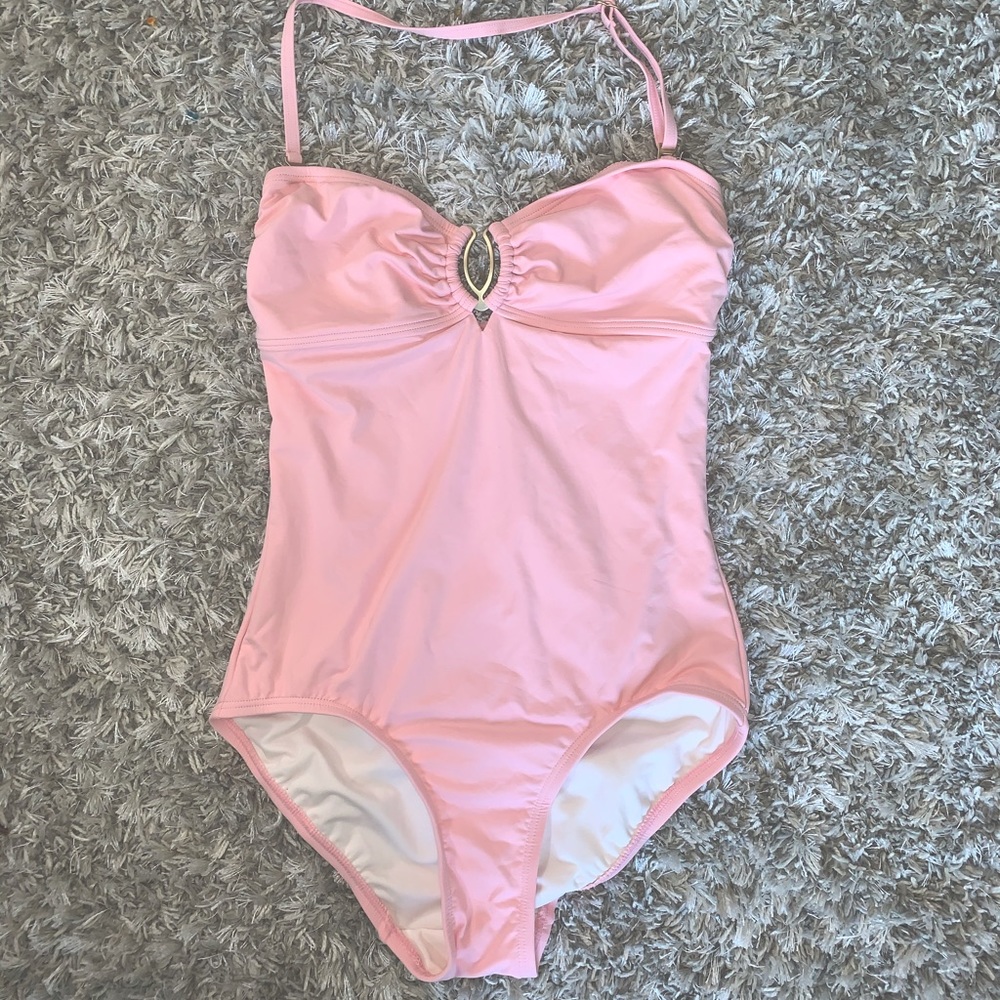 Vince Camuto 6 swimsuit bikini bathing suit pink